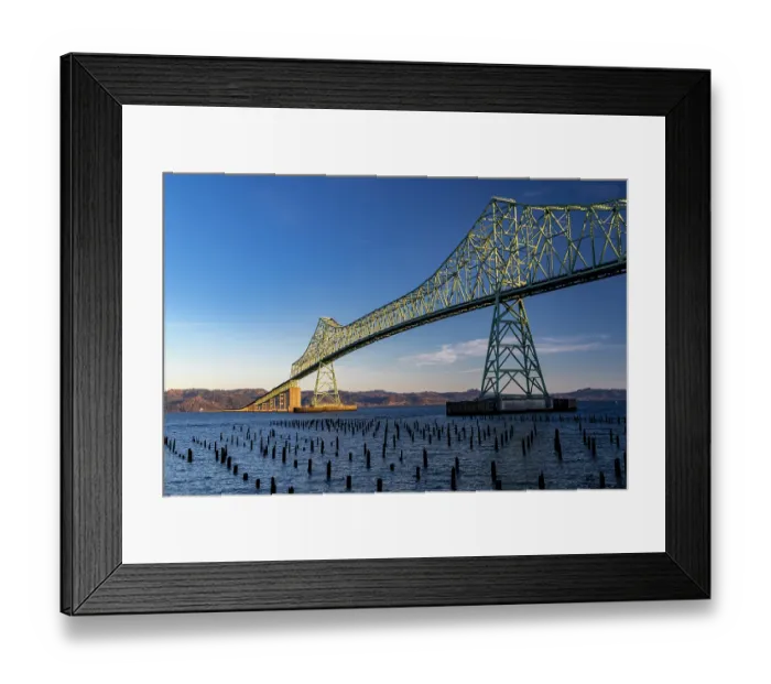Framed Print : The Astoria Megler Bridge over the Columbia River in Astoria, Oregon, USA Framed Print : The Astoria Megler Bridge over the Columbia River in Astoria, Oregon, USA