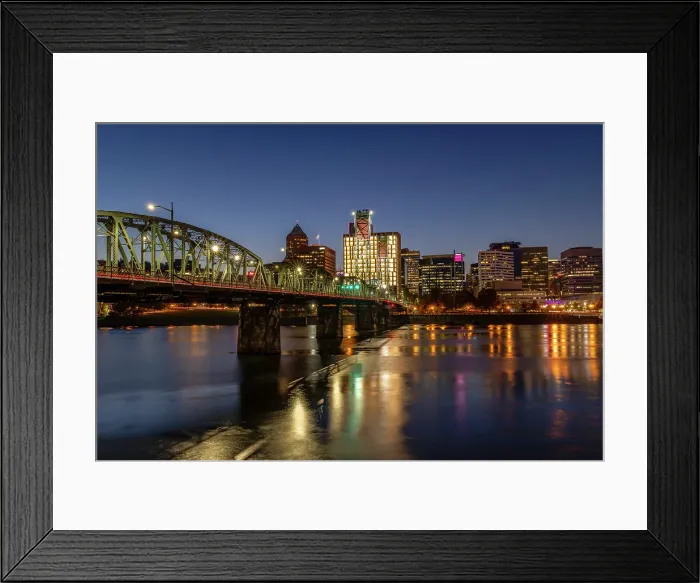 Framed Print : Portland skyline from the eastside of the Willamette River in Portland, Oregon, USA Framed Print : Portland skyline from the eastside of the Willamette River in Portland, Oregon, USA