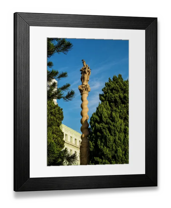Framed Print : Monument pillar in Canalejas Park, Old Town, Cadiz, Spain Framed Print : Monument pillar in Canalejas Park, Old Town, Cadiz, Spain
