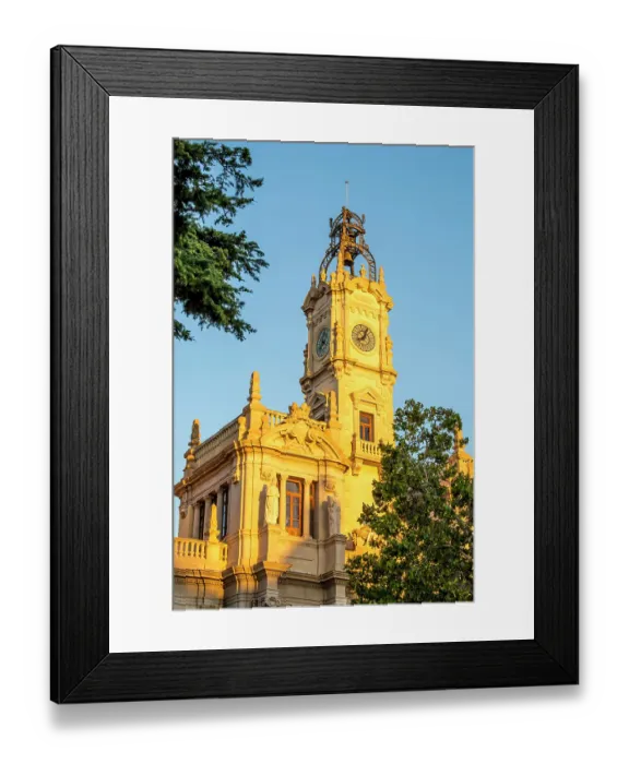 Framed Print : Bell Tower of Valencia´s City Hall, Plaza del Ayuntamiento, Valencia, Spain Framed Print : Bell Tower of Valencia´s City Hall, Plaza del Ayuntamiento, Valencia, Spain
