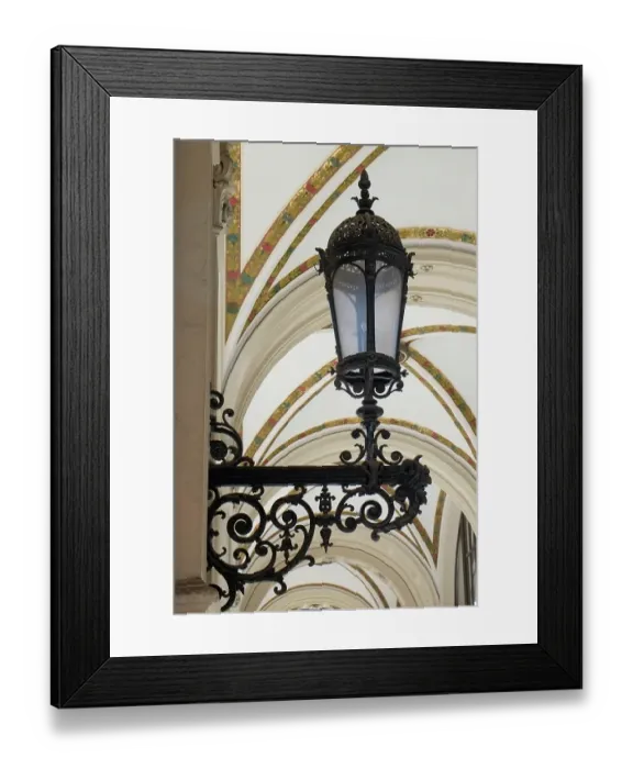 Framed Print : Vienna, Austria. Beautiful old gas lamps can be found all over Vienna