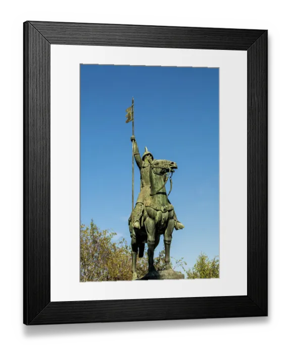 Framed Print : Estatua de Vimara Peres (Vimara Peres Statue), Porto, Portugal Framed Print : Estatua de Vimara Peres (Vimara Peres Statue), Porto, Portugal