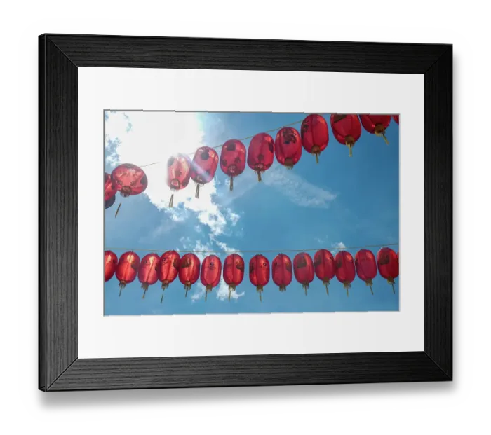 Framed Print : London, England, Great Britain. Chinatown district where red lanterns are found everywhere Framed Print : London, England, Great Britain. Chinatown district where red lanterns are found everywhere