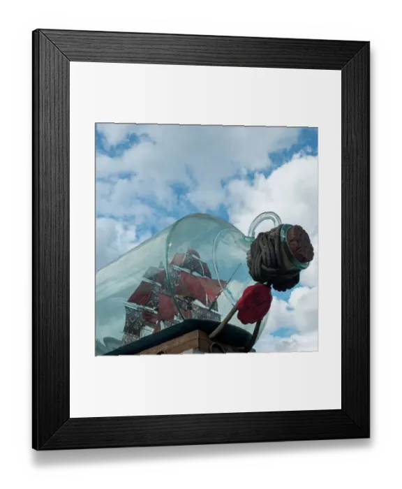 Framed Print : London, England, Great Britain. Very large bottle with ship inside. (Editorial Use Only) Framed Print : London, England, Great Britain. Very large bottle with ship inside. (Editorial Use Only)