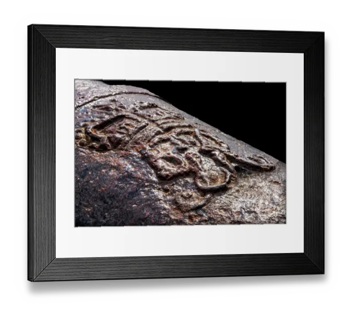 Framed Print : Elizabethan Coat of Arms, Plymouth, Devon, England. Royal Citadel facing the ocean Framed Print : Elizabethan Coat of Arms, Plymouth, Devon, England. Royal Citadel facing the ocean