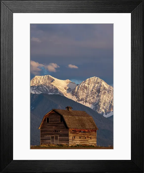 Framed Print : Old wooden barn and Mission Mountains near Pablo, Montana, USA. (Editorial Use Only) Framed Print : Old wooden barn and Mission Mountains near Pablo, Montana, USA. (Editorial Use Only)