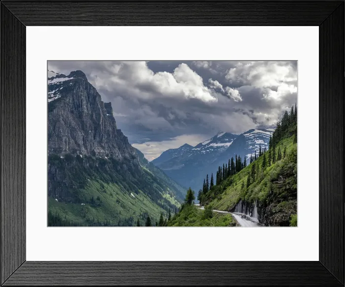 Framed Print : The Weeping Wall along Going-to-the-Sun Road in Glacier National Park, Montana, USA. (Editorial Use Only) Framed Print : The Weeping Wall along Going-to-the-Sun Road in Glacier National Park, Montana, USA. (Editorial Use Only)