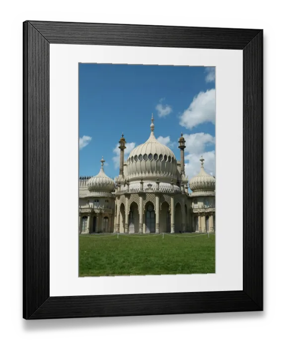 Framed Print : Brighton, England, United Kingdom. Royal Pavillion and Gardens Framed Print : Brighton, England, United Kingdom. Royal Pavillion and Gardens