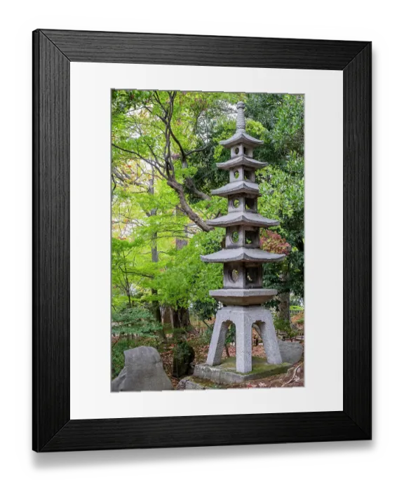 Framed Print : Stone lantern, Kenrokuen Garden, Kanazawa, Japan Framed Print : Stone lantern, Kenrokuen Garden, Kanazawa, Japan