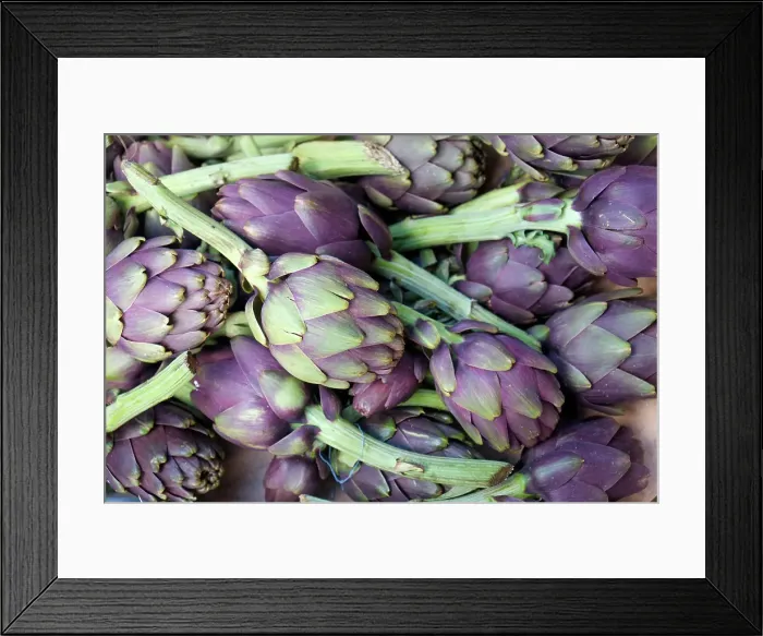 Framed Print : Palermo, Sicily. Artichokes for sale at the Ballaro market Framed Print : Palermo, Sicily. Artichokes for sale at the Ballaro market