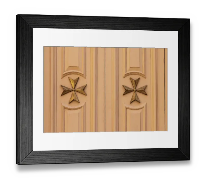 Framed Print : Malta, Birgu. Collegiate Parish Church of Saint Lawrence. Exterior. Door detail with Maltese Cross
