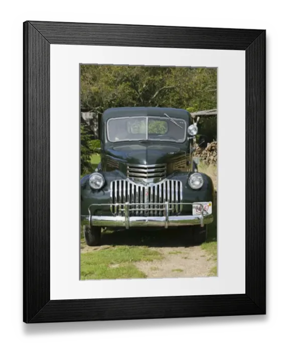 Framed Print : USA, MASSACHUSETTS, Marthas Vineyard: West Tisbury, 1930s Cheverolet Pickup Framed Print : USA, MASSACHUSETTS, Marthas Vineyard: West Tisbury, 1930s Cheverolet Pickup