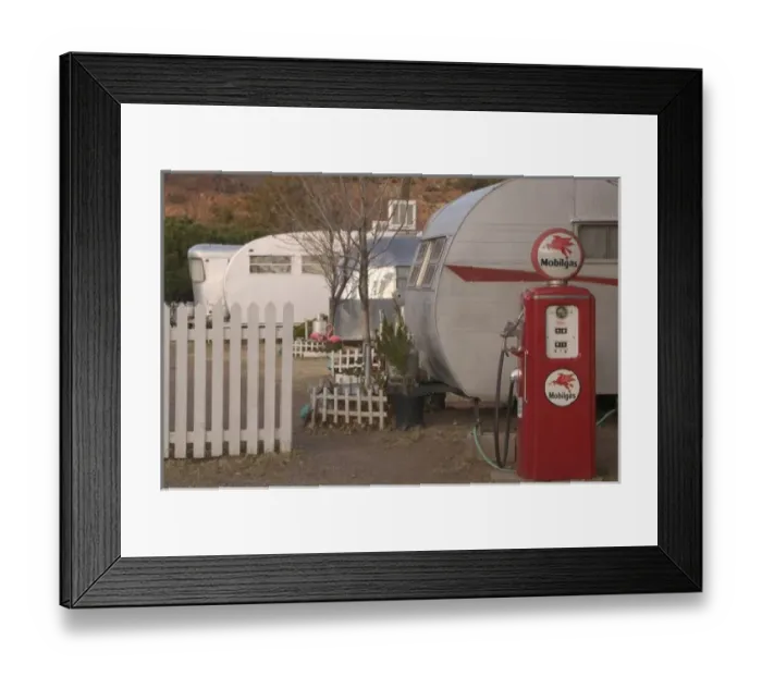 Framed Print : USA, Arizona, Bisbee: Shady Dell Motel, All Vintage Car Trailer Motel
