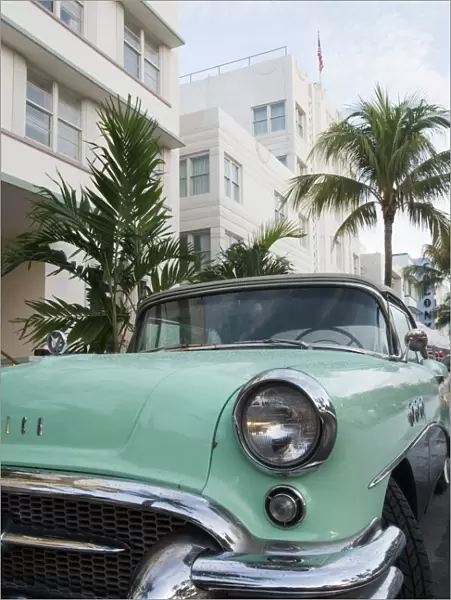 USA, Florida, Miami Beach: South Beach, 1956 Buick Convertible