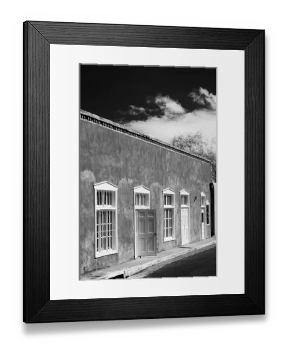 Framed Print : Territorial style architecture, Santa Fe, New Mexico, USA Framed Print : Territorial style architecture, Santa Fe, New Mexico, USA