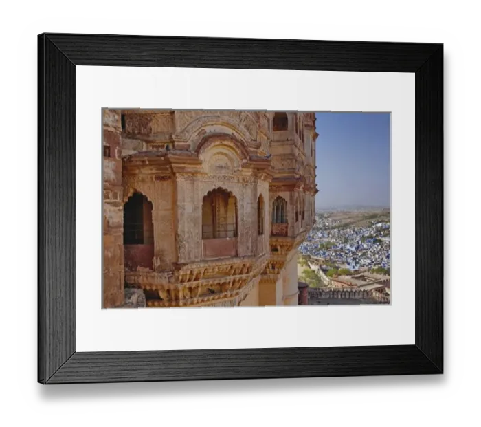 Framed Print : Mehrangarh Fort towering above Jodhpur, The Blue City, India Framed Print : Mehrangarh Fort towering above Jodhpur, The Blue City, India
