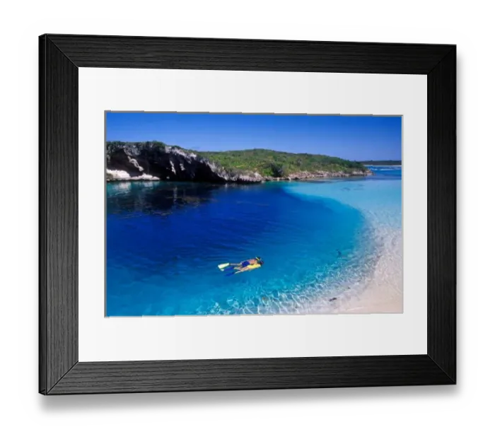 Framed Print : Blue Hole, Long Island, Bahamas. (MR)
