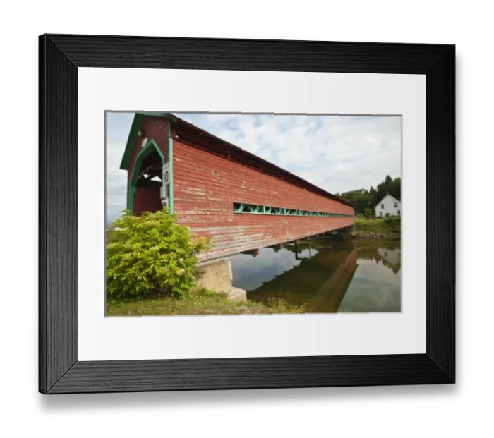 Framed Print : Quebec, Canada. Galipeault covered bridge in Grande Vall Framed Print : Quebec, Canada. Galipeault covered bridge in Grande Vall