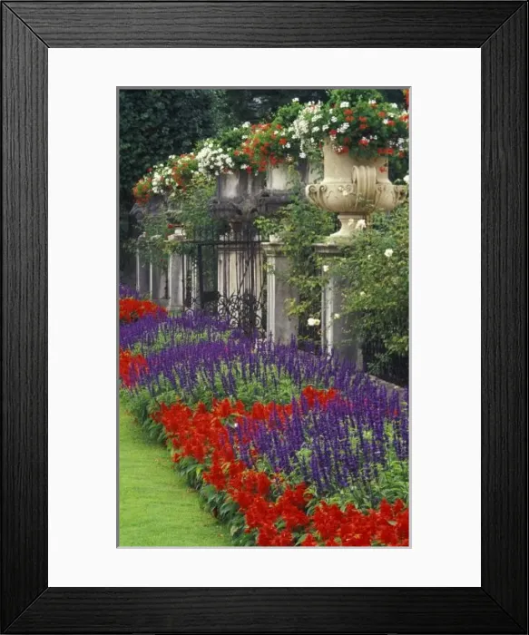 Framed Print : Garden at Mirabell Palace, Salzburg, Austria