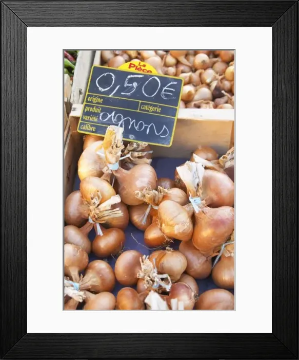 Framed Print : Onions, o. 50 euro Framed Print : Onions, o. 50 euro