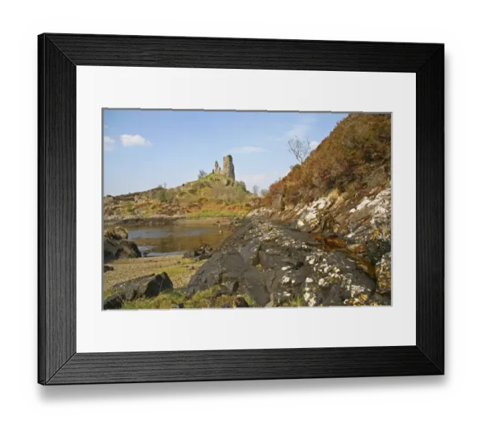 Framed Print : Kyleakin, Scotland. The ancient ruins of Kyleakin Castle or Castle Moil at the entrance Framed Print : Kyleakin, Scotland. The ancient ruins of Kyleakin Castle or Castle Moil at the entrance