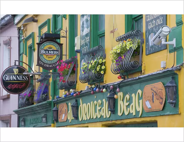 Pub, Dingle, Dingle Peninsula, County Kerry, Ireland