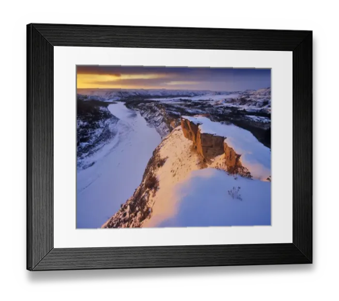Framed Print : The Little Missouri River in winter in Theodore Roosevelt National Park, North Dakota Framed Print : The Little Missouri River in winter in Theodore Roosevelt National Park, North Dakota