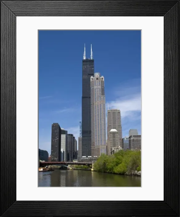 Framed Print : Willis Tower (previously the Sears Tower) looms over the Chicago skyline and Chicago River