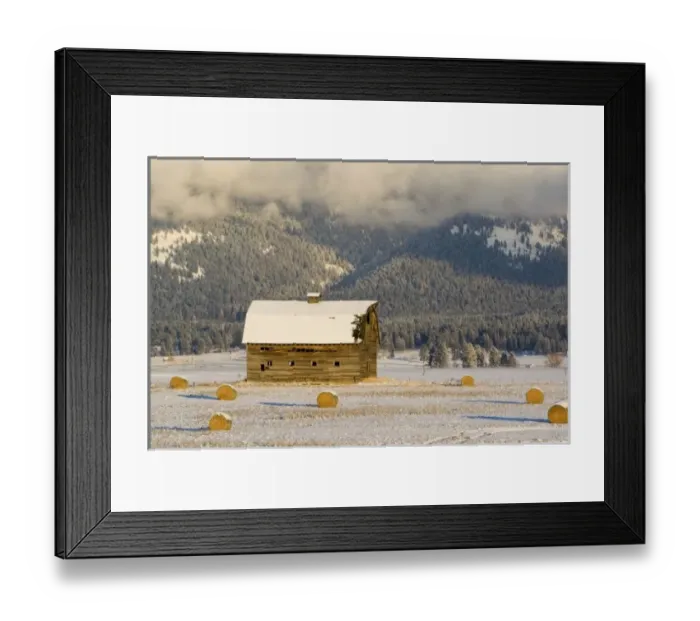 Framed Print : Rustic barn Framed Print : Rustic barn