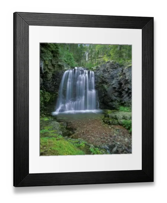 Framed Print : Rockwell Falls in the Two Medicine Valley of Glacier National Park in Montana Framed Print : Rockwell Falls in the Two Medicine Valley of Glacier National Park in Montana