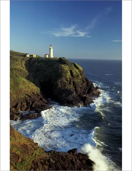 N. A. USA, Washington, Cape Disappointment State Park, North Head Lighthouse with