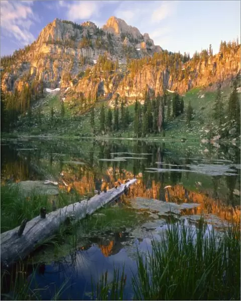 UTAH. USA. Mount Magog reflected in White Pine Lake at sunrise. Bear River Range
