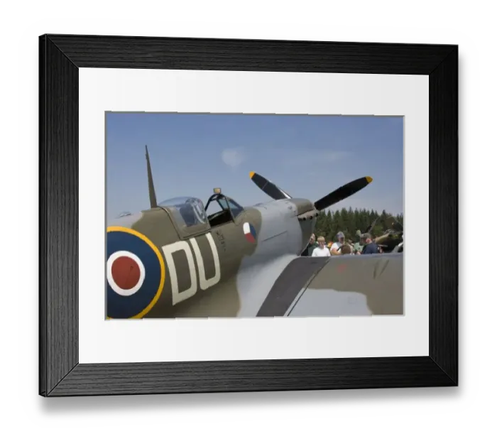 Framed Print : WA, Arlington, Arlington Fly-in, World War II military show