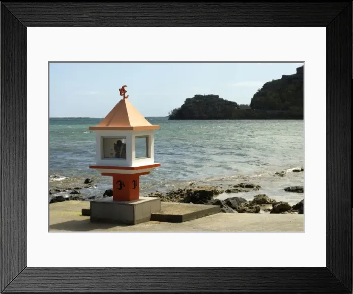Framed Print : Mauritius, Baie du Cap. Roadside Hindu place of worship at the oceans edge Framed Print : Mauritius, Baie du Cap. Roadside Hindu place of worship at the oceans edge