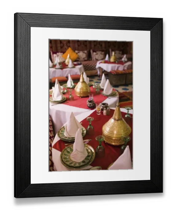 Framed Print : MOROCCO, Tafilalt, RISSANI: Hotel Kasbah Asmaa, Moroccan Restaurant Interior