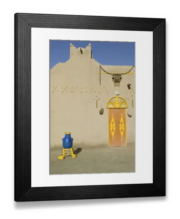 Framed Print : MOROCCO, Tafilalt, MERZOUGA: Mud House in Merzouga Town