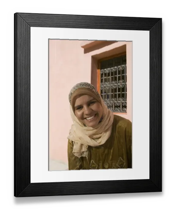 Framed Print : MOROCCO, Dades Valley, DADES GORGE: Young Moroccan Woman. (MR) Framed Print : MOROCCO, Dades Valley, DADES GORGE: Young Moroccan Woman. (MR)