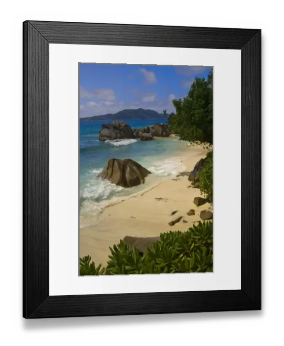 Framed Print : Coastal beach on La Di9gue Island Framed Print : Coastal beach on La Di9gue Island