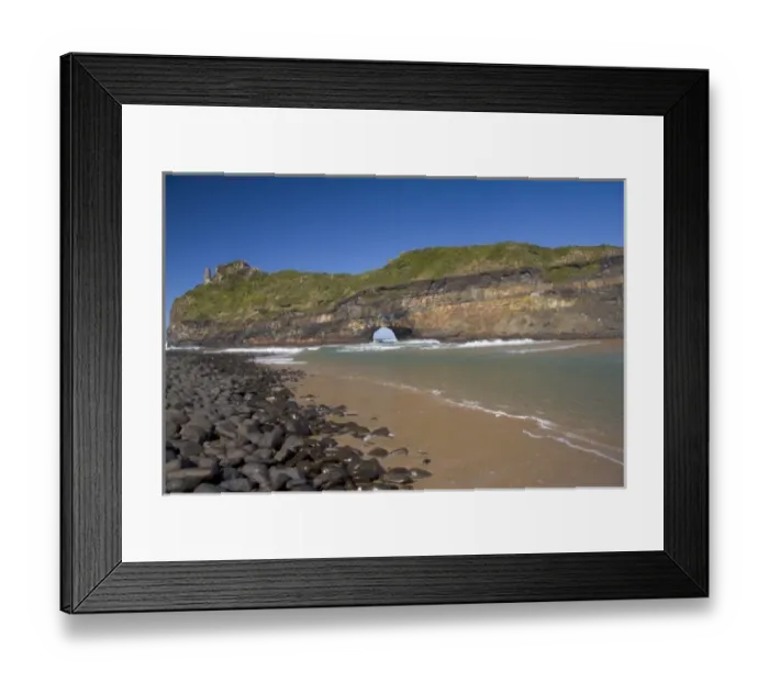 Framed Print : Coffee Bay, Transkye, Wild Coast, South Africa. Hole in the Rock Framed Print : Coffee Bay, Transkye, Wild Coast, South Africa. Hole in the Rock