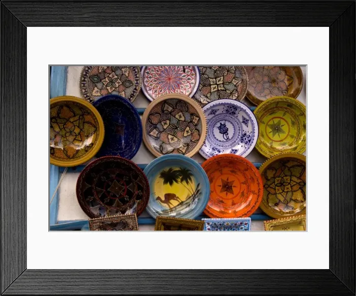Framed Print : Artwork plates for sale in Medina area of Tunis in Tunisia of Northern Africa Framed Print : Artwork plates for sale in Medina area of Tunis in Tunisia of Northern Africa