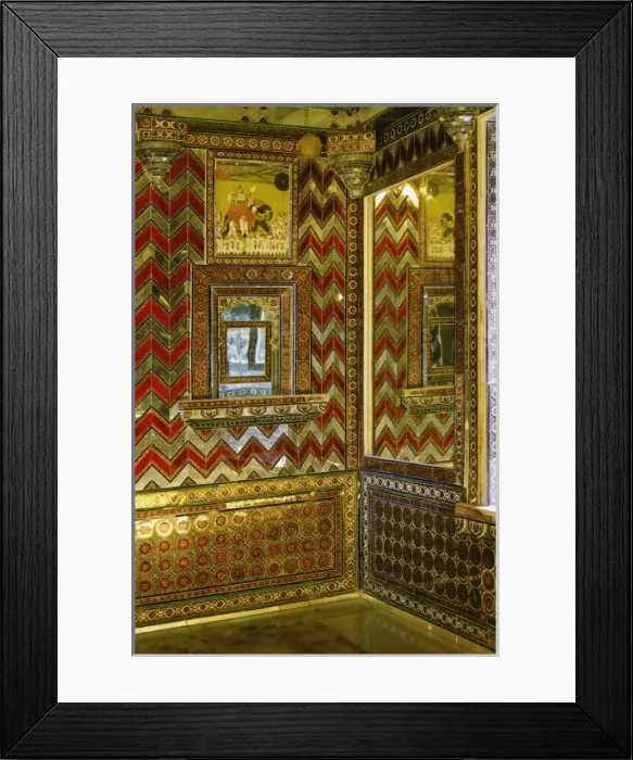 Framed Print : Ornate mirrored room, City Palace, Udaipur, India