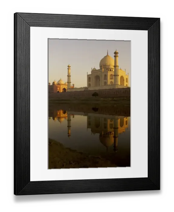 Framed Print : Agra, India. THe Taj Mahal at sunset Framed Print : Agra, India. THe Taj Mahal at sunset