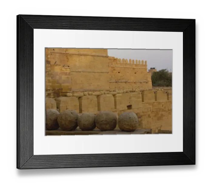 Framed Print : The Fort which stands 76 meters above the town of Jaisalmer and is enclosed by a 9km wall Framed Print : The Fort which stands 76 meters above the town of Jaisalmer and is enclosed by a 9km wall