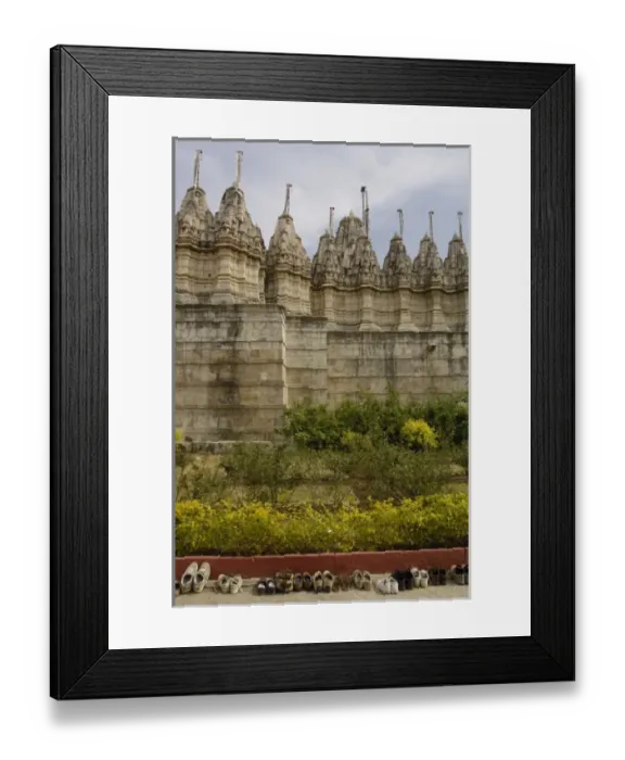Framed Print : Jain Temple. 15th century Adinatha Temple at Ranakpur. Rajasthan. SW INDIA Framed Print : Jain Temple. 15th century Adinatha Temple at Ranakpur. Rajasthan. SW INDIA