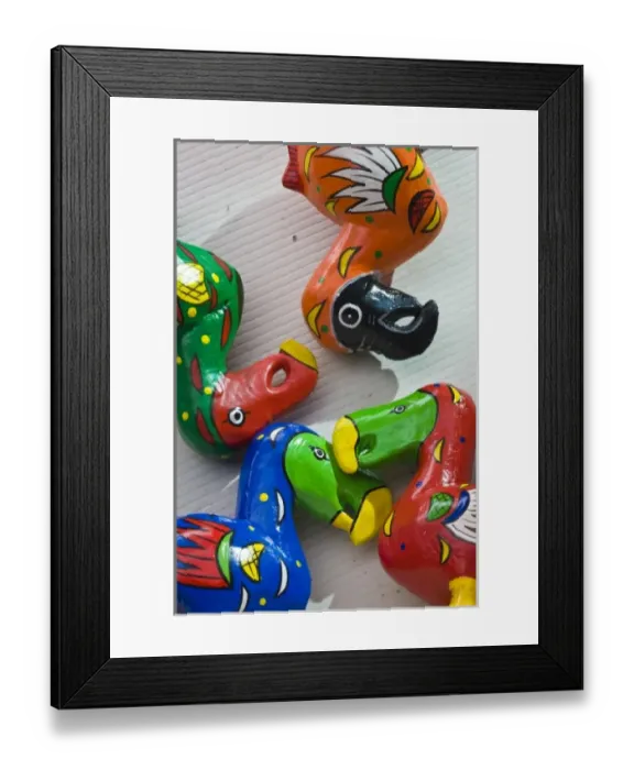 Framed Print : Mauritius, Port Louis, miniature wooden Dodo bird toys Framed Print : Mauritius, Port Louis, miniature wooden Dodo bird toys
