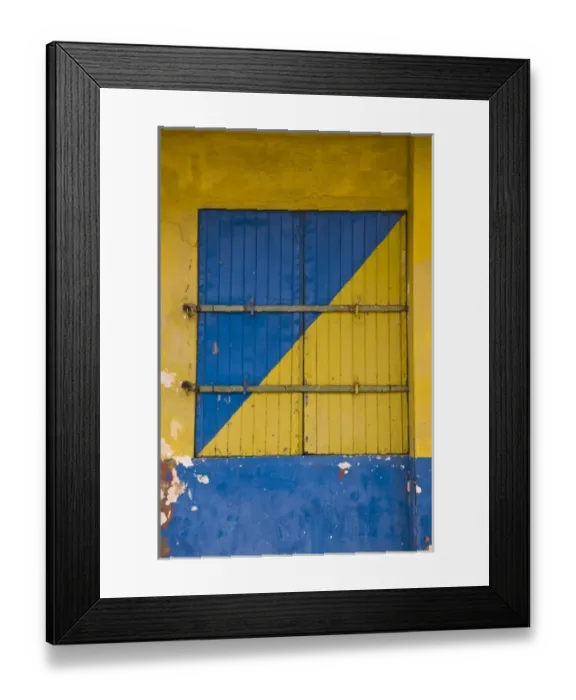 Framed Print : Mauritius, Southern Mauritius, Mahebourg, multi colored small shop