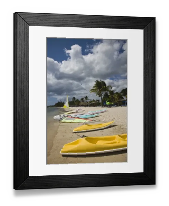 Framed Print : Mauritius, Western Mauritius, Flic en Flac, beach boats Framed Print : Mauritius, Western Mauritius, Flic en Flac, beach boats