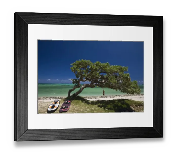 Framed Print : Mauritius, Western Mauritius, Le Morne Peninsula, windsurfers (NR) Framed Print : Mauritius, Western Mauritius, Le Morne Peninsula, windsurfers (NR)