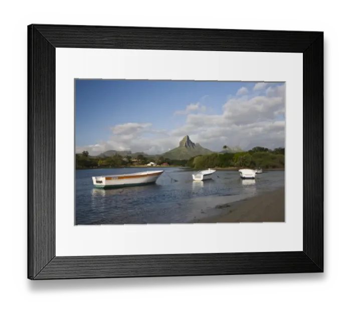 Framed Print : Mauritius, Western Mauritius, Tamarin, Montagne du Rempart mountain (el. 777 meters) Framed Print : Mauritius, Western Mauritius, Tamarin, Montagne du Rempart mountain (el. 777 meters)
