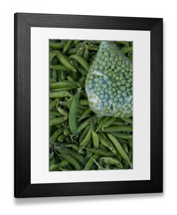 Framed Print : Morocco, Tetouan. Historic medina bazaar, fresh peas Framed Print : Morocco, Tetouan. Historic medina bazaar, fresh peas
